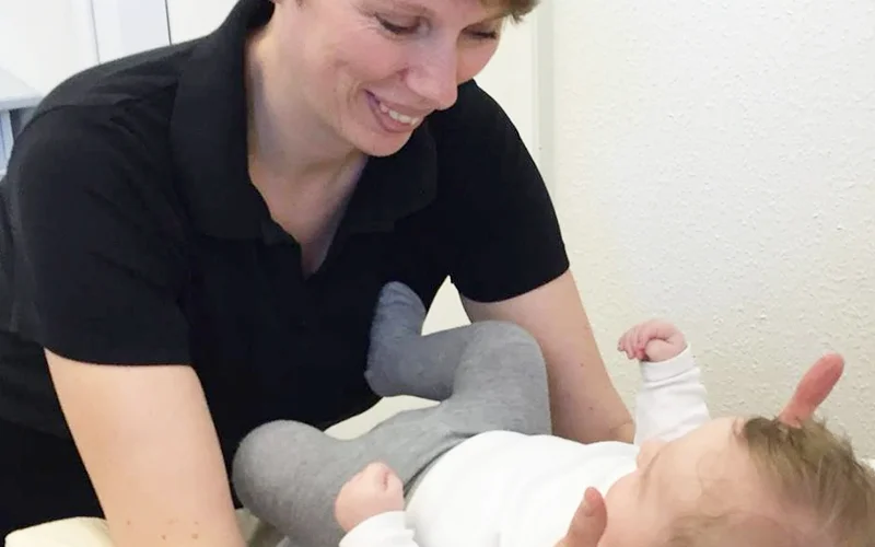 Behandling af kolik - ArosKiropraktor